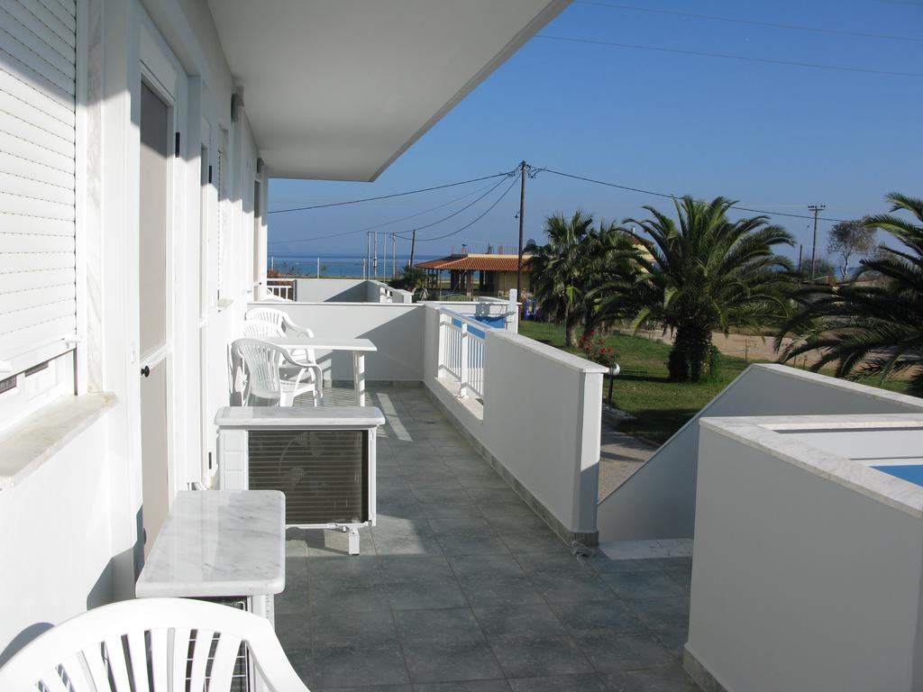 Seaview Aparthotel เนอาโปติไดอา ภายนอก รูปภาพ