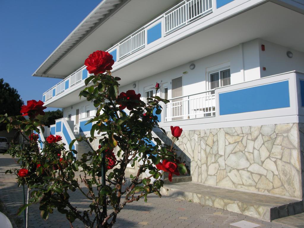 Seaview Aparthotel เนอาโปติไดอา ภายนอก รูปภาพ